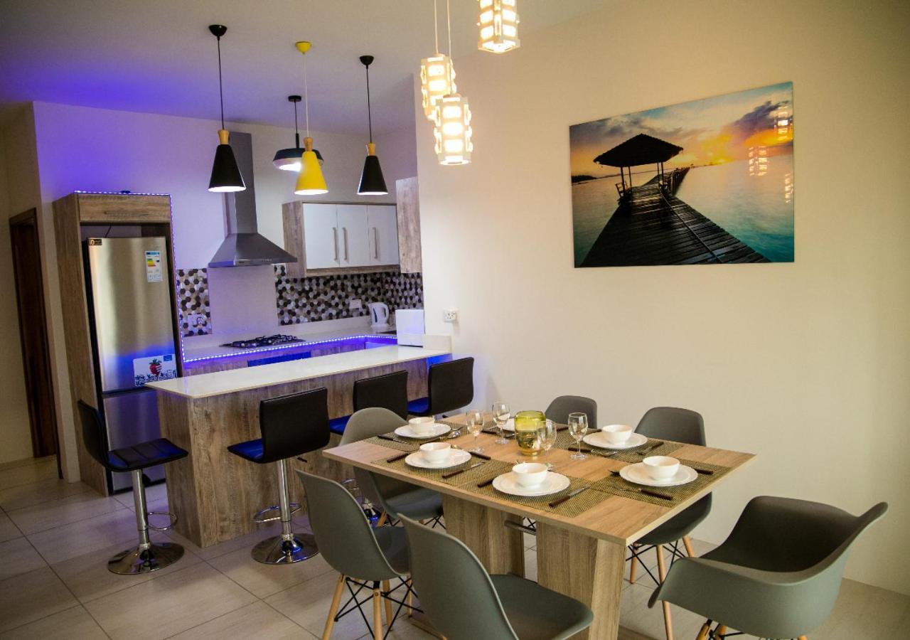 Luxury 2 Bedroom Apartment With Pool - Close To Flic-En-Flac Beach Esterno foto